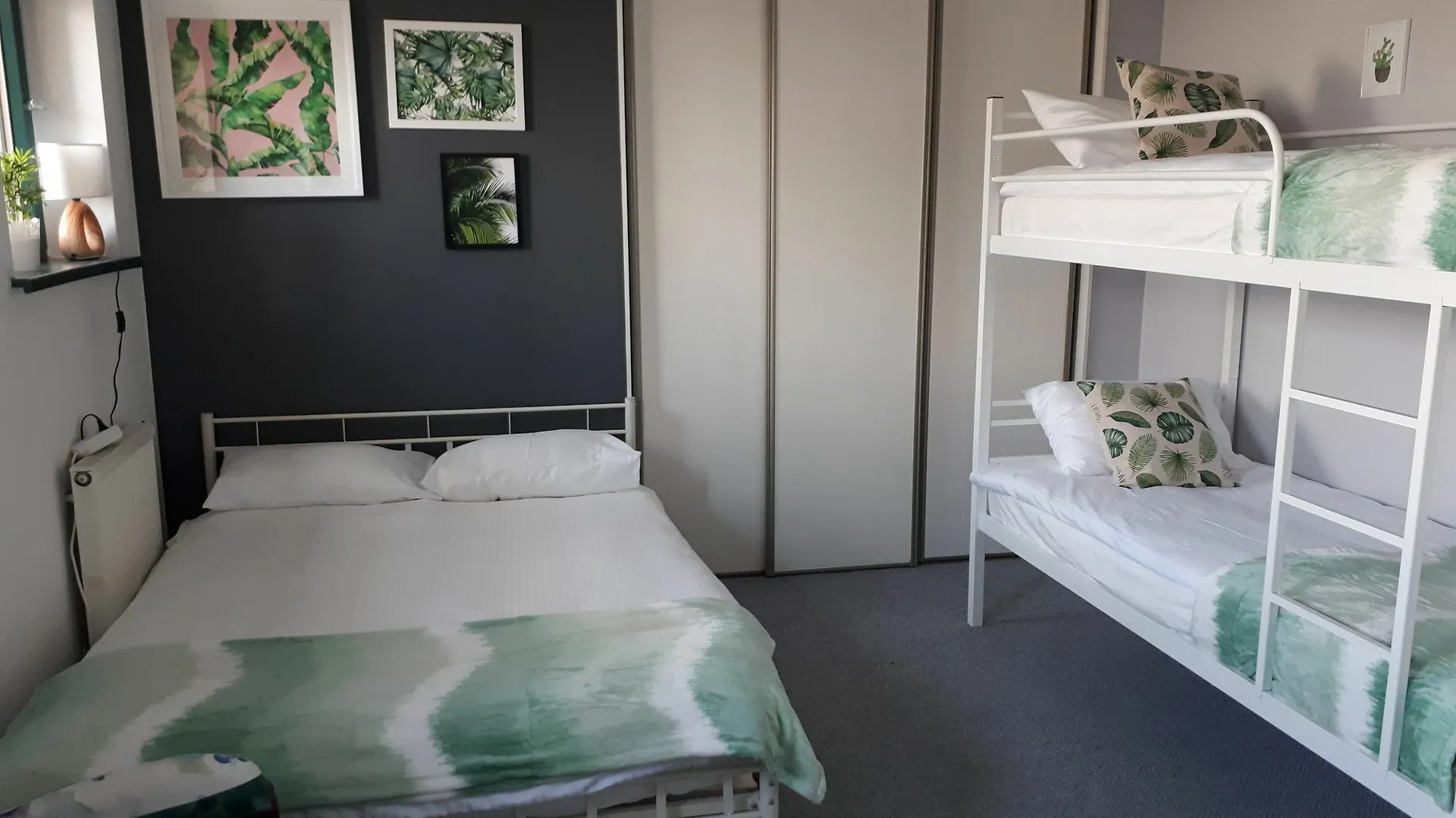 Lajk Guesthouse فروتسواف