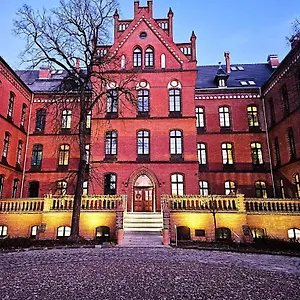 Arche Klasztor Hotel